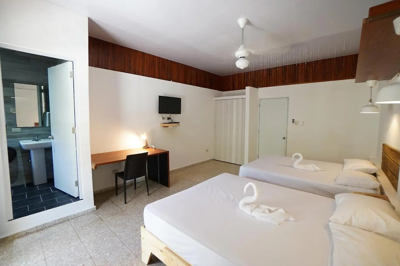 Room #29 At Waterfront Playa Alicia Sosúa 0*,  도미니카 공화국